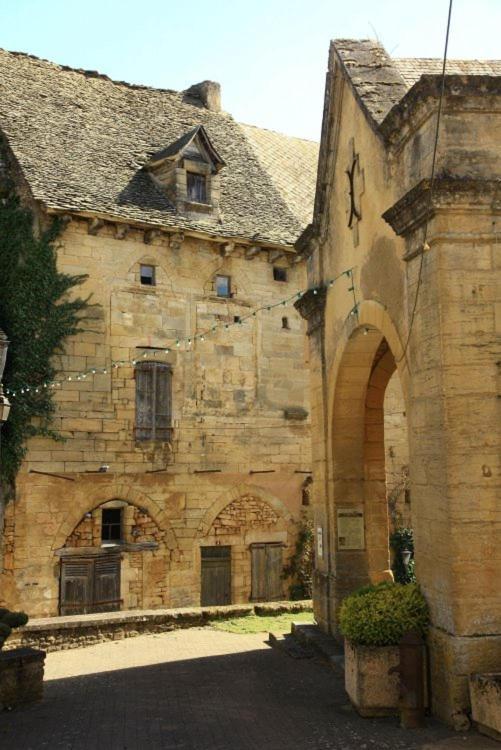 Petite Maison En Pierre Au Coeur Du Perigord Noir Salignac Eyvigues Bagian luar foto