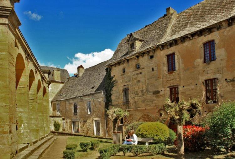 Petite Maison En Pierre Au Coeur Du Perigord Noir Salignac Eyvigues Bagian luar foto