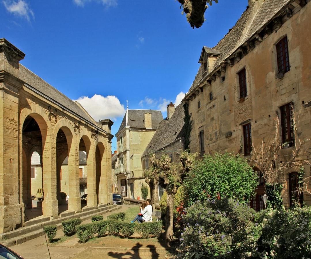 Petite Maison En Pierre Au Coeur Du Perigord Noir Salignac Eyvigues Bagian luar foto